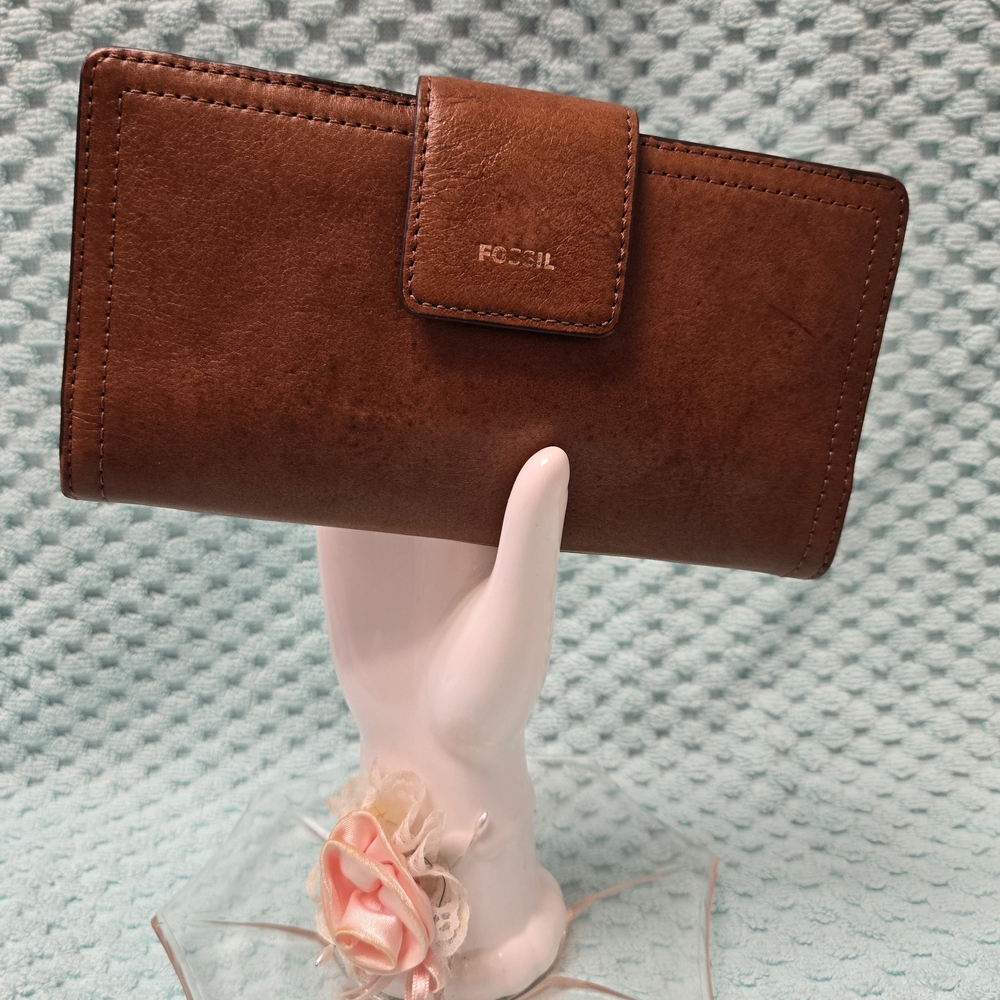 Fossil Vintage Brown Leather Long Wallet